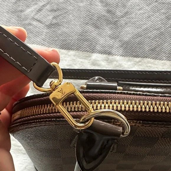 Alma BB Louis Vuitton Bag - Picture 3 of 6